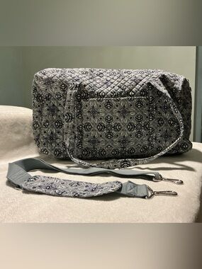 Vera Bradley Lay Flat Travel Bag